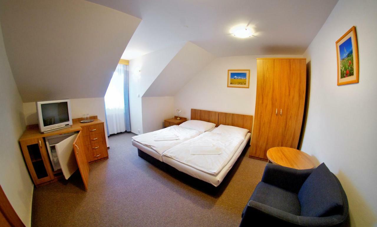 Hotel Kastiel Lučivná Exteriér fotografie